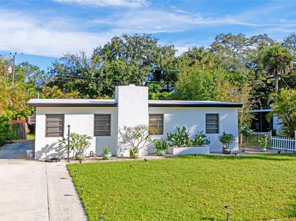 1717 SW 14th St, Fort Lauderdale FL 33312