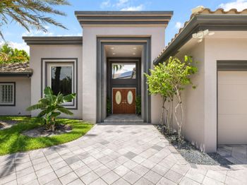 6595 NW 32nd Terrace