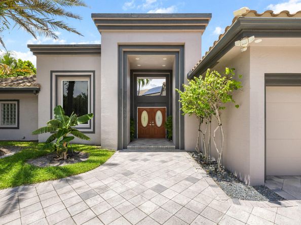 6595 NW 32nd Terrace, Boca Raton FL 33496