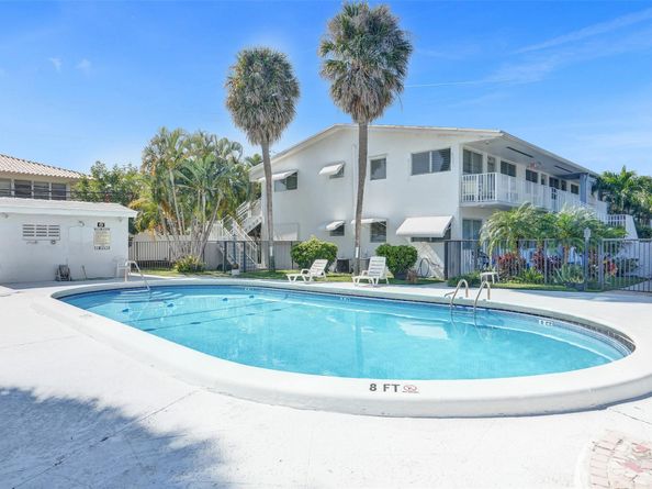 2000 NE 51st Ct 205, Fort Lauderdale FL 33308