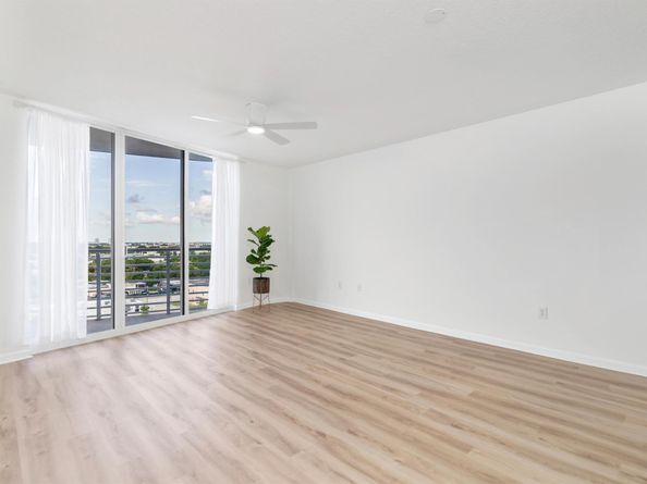 1551 N Flagler Drive 910, West Palm Beach FL 33401