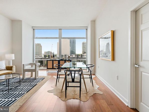 22 S Front Street 603, Philadelphia PA 19106