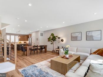 406 Brookland Grove Drive NE