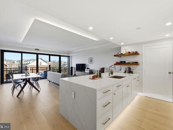 1530 Key Boulevard 324, Arlington VA 22209