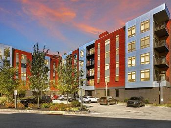 575 S Goddard Boulevard