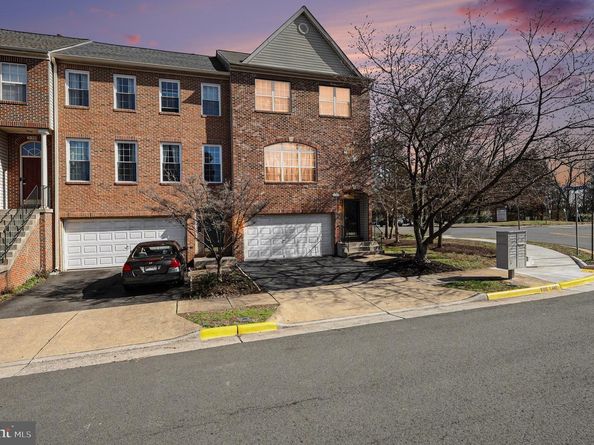 21512 Tamarack Ridge Square, Sterling VA 20164
