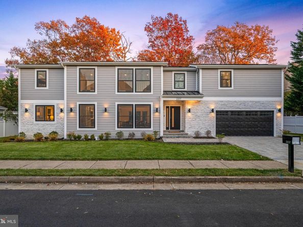 2207 Arden Street, Dunn Loring VA 22027