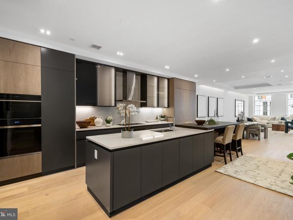 124 N 2nd Street 4, Philadelphia PA 19106