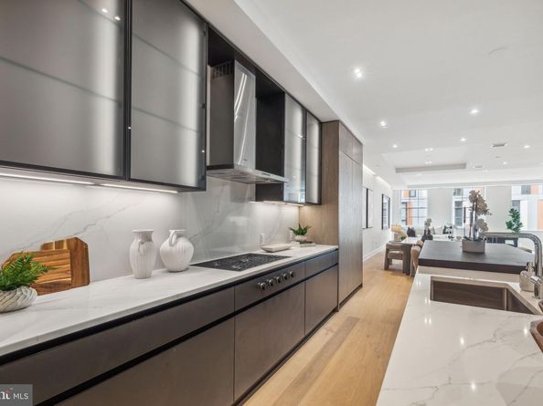 124 N 2nd Street 4, Philadelphia PA 19106