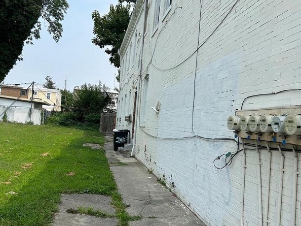 2017 Orthodox Street, Philadelphia PA 19124