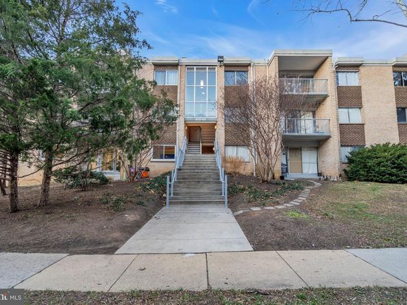 2910 Kings Chapel Road 5, Falls Church VA 22042