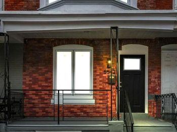 5542 Pemberton Street