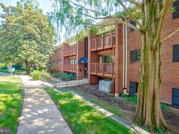 53 Skyhill Road 204, Alexandria VA 22314