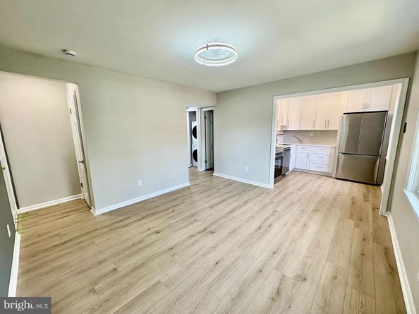 2008 38TH Street SE 302, Washington DC 20020