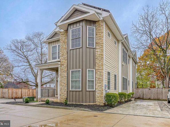 538 Leverington Avenue C, Philadelphia PA 19128