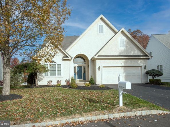 625 N Settlers Circle, Warrington PA 18976