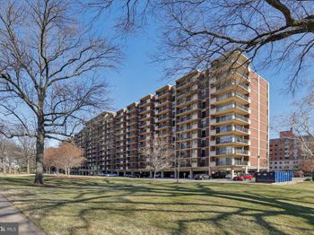 1300 Army Navy Drive