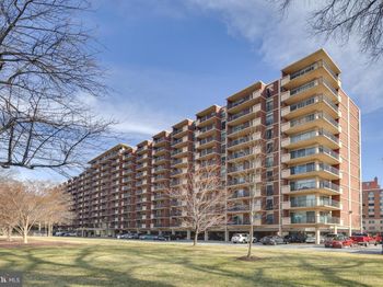 1300 Army Navy Drive