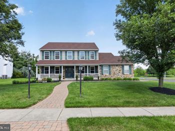 203 Glenview Drive