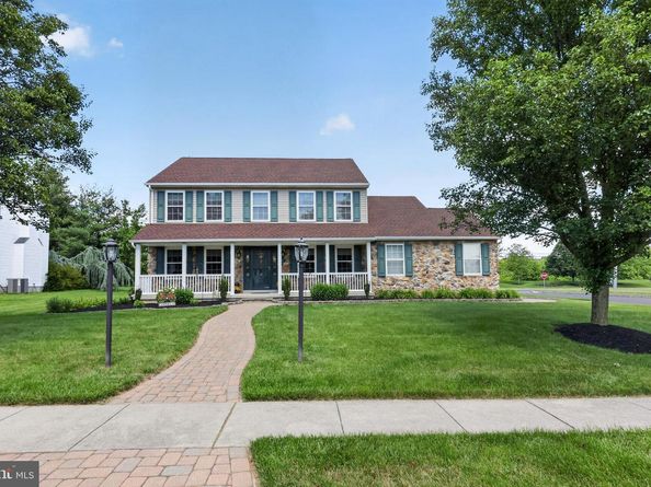 203 Glenview Drive, Warrington PA 18976