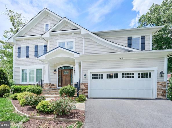 605 Meadow Lane SW, Vienna VA 22180