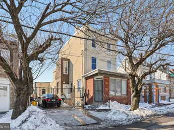1540 Adams Avenue
