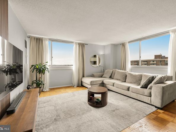 4601 N Park Avenue 1119, Chevy Chase MD 20815