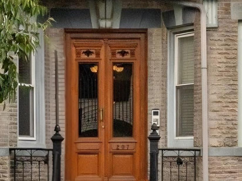 207 Ogden 2R, Jersey City NJ 07307
