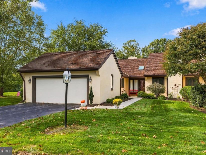 17 Springhouse Lane, Blue Bell PA 19422