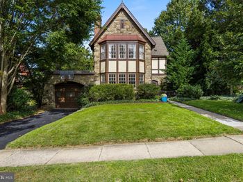 419 Lodges Lane