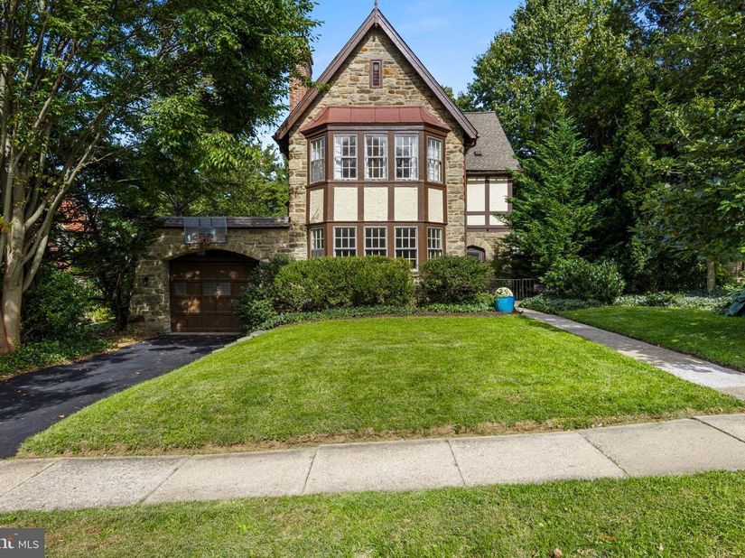 419 Lodges Lane, Elkins Park PA 19027