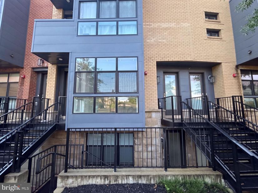 1108 S Highland Street 2, Arlington VA 22204