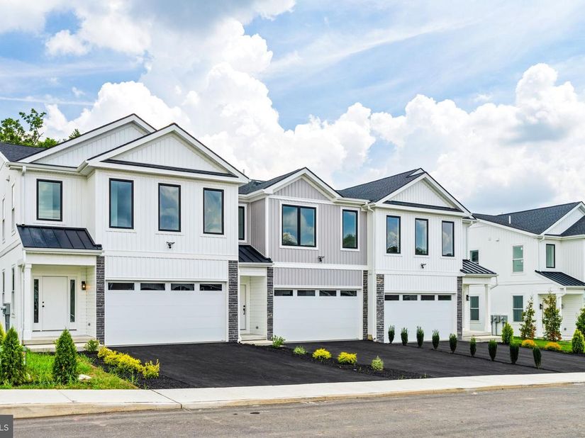 661 Provident Road, Southampton PA 18966