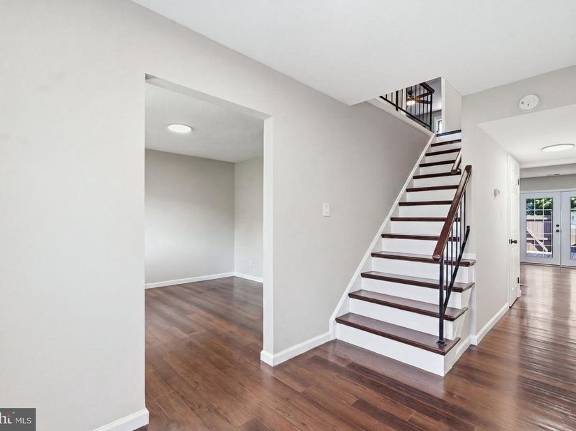 123 Woodgate Court, Sterling VA 20164