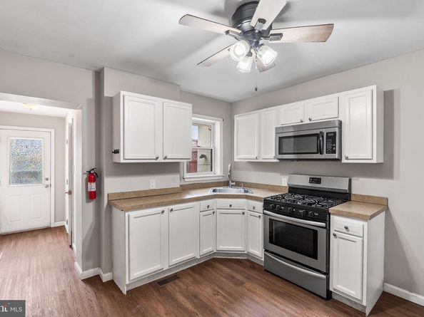 1210 E 11TH Street, Crum Lynne PA 19022