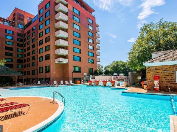 1111 Arlington Boulevard 329, Arlington VA 22209