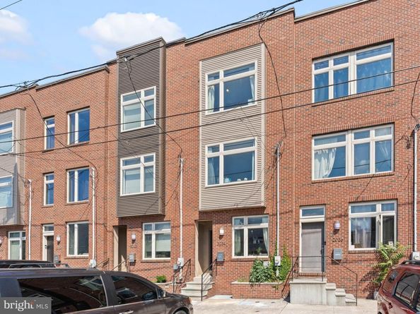 2034 Trenton Avenue, Philadelphia PA 19125