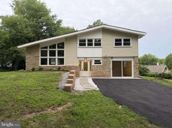 26 Camelot Drive