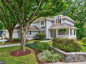 1585 Regatta Lane