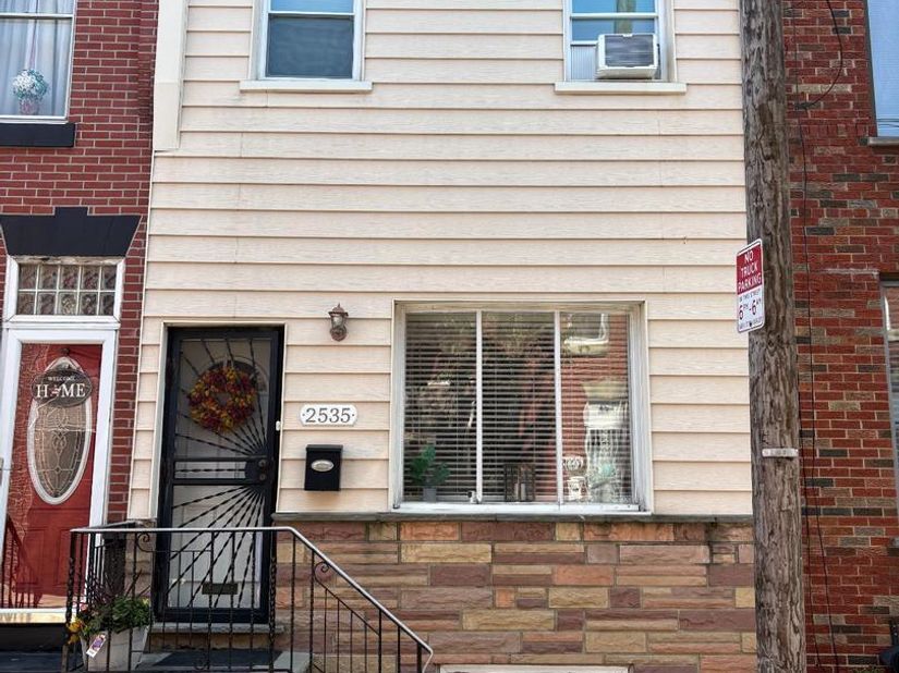 2535 S Carlisle Street, Philadelphia PA 19145