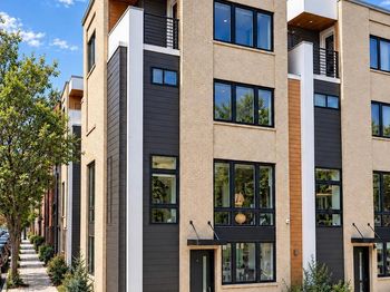600 N 4TH Street