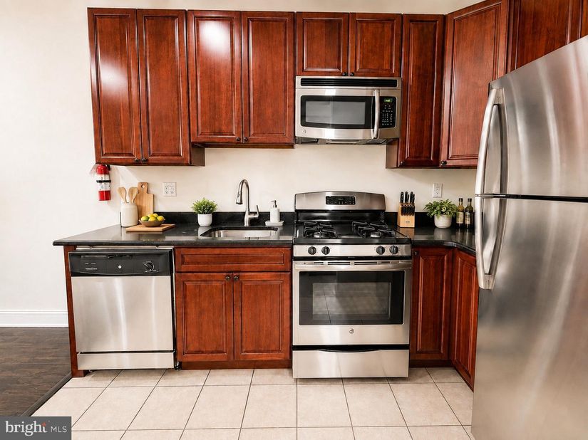 2007 N 16TH Street, Philadelphia PA 19121