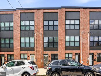 444 Kingsley Street