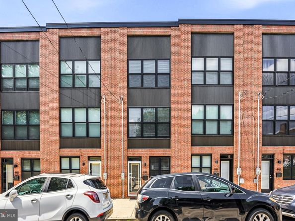 444 Kingsley Street, Philadelphia PA 19128