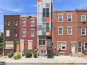 2044 N 5TH Street