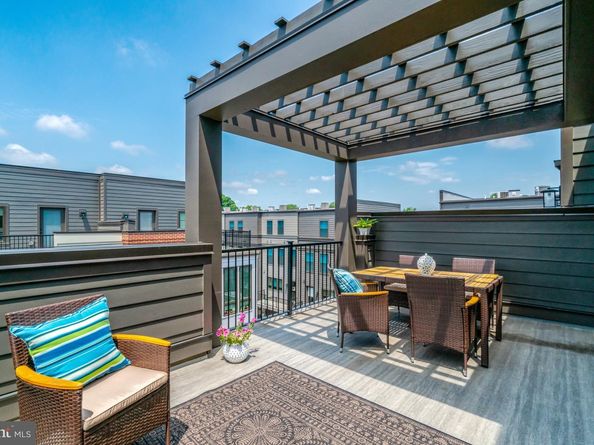 2609 Winchester Walk, Alexandria VA 22301
