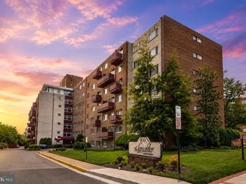 1830 Columbia Pike