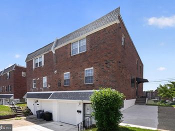 8906 Sylvia Lane