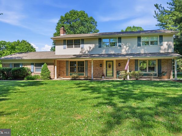 10 Pheasant Drive, Holland PA 18966