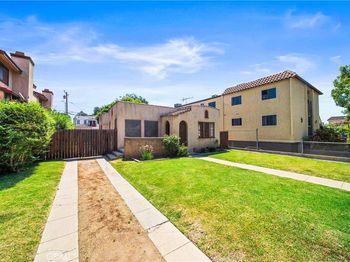 208 La France Avenue